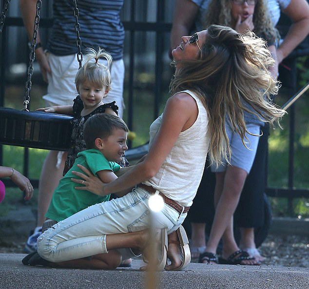 2015 Mother of the Year | Gisele Bundchen | The Modern Dad