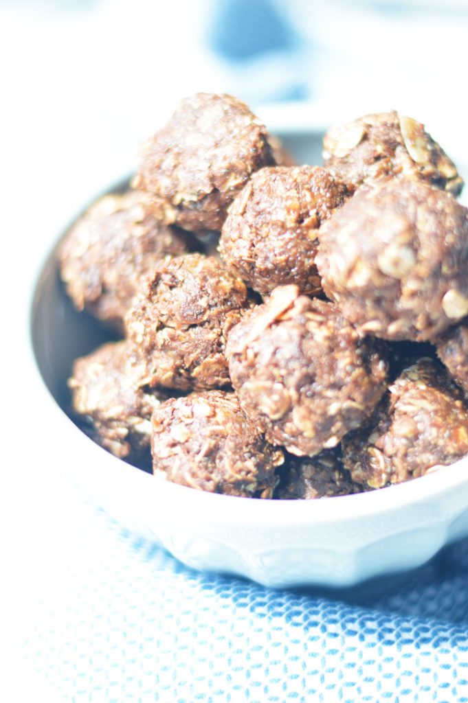 Chocolate Peanut Butter No-Bake Energy Bites by The Modern Dad