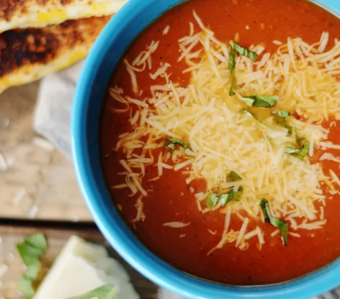Fresh Tomato Basil Soup