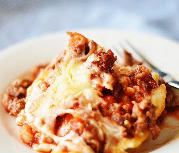 Easy Classic Lasagna Recipe (A Family Favorite That Feeds a Crowd)
