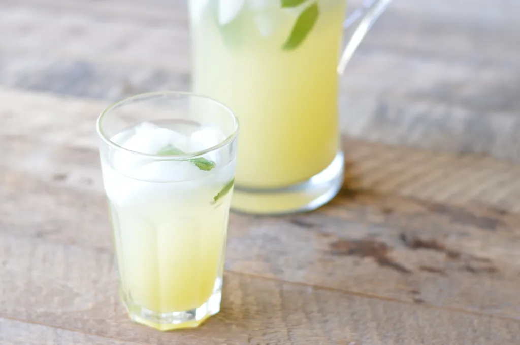 mint lemonade cup